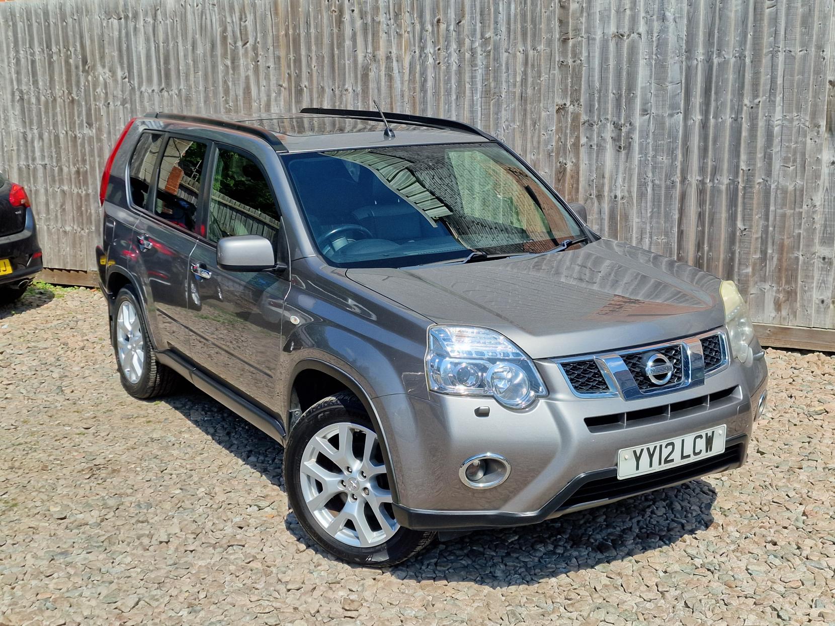 Nissan X-Trail 2.0 dCi Tekna SUV 5dr Diesel Manual 4WD Euro 5 (173 ps)