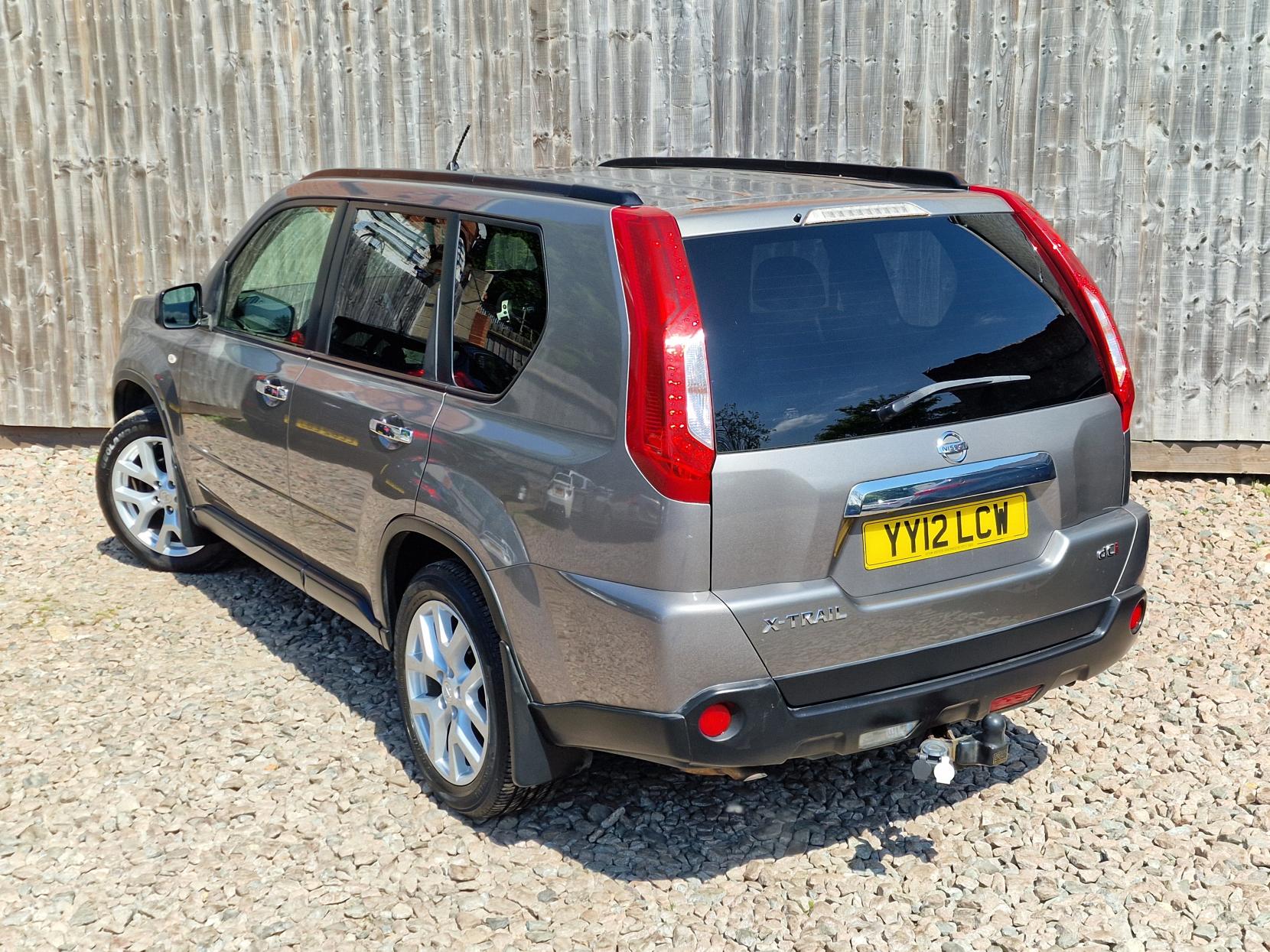 Nissan X-Trail 2.0 dCi Tekna SUV 5dr Diesel Manual 4WD Euro 5 (173 ps)