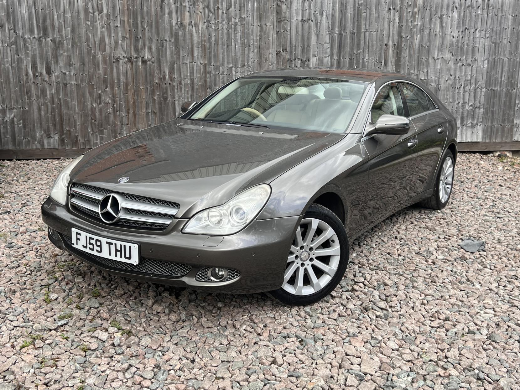 Mercedes-Benz CLS 3.0 CLS320 CDI Coupe 4dr Diesel 7G-Tronic (200 g/km, 221 bhp)